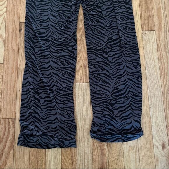 Rails Animal Print Lounger/PJs super comfy-Size S - Picture 7 of 7